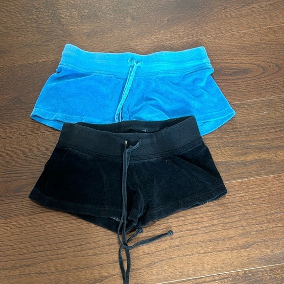 Hard Tails Junior Girls Bundle of Shorts Black and Blue Size Medium - Picture 1 of 2